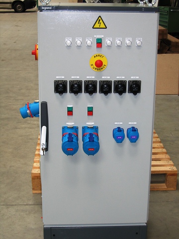 Armoire de contr&ocirc;le commande 6