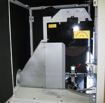 Machine de coupe Pr&eacute;cicast, machine d'&eacute;bavurage  2