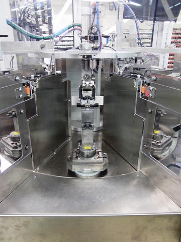 Machine de vissage injecteur