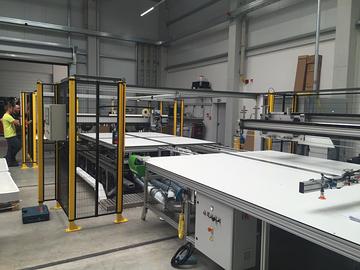 Machine d'assemblage et pr&eacute;paration afiiches 4 morceaux semi automatique (9m&sup2;) 2