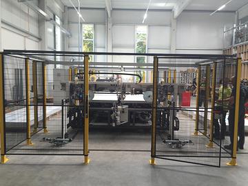 Machine d'assemblage et pr&eacute;paration afiiches 4 morceaux semi automatique (9m&sup2;) 4